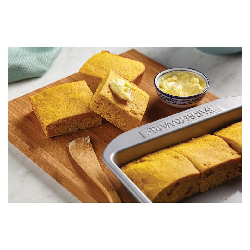 Farberware Rectangular Cake Pan with Plastic Lid (9" x 13")