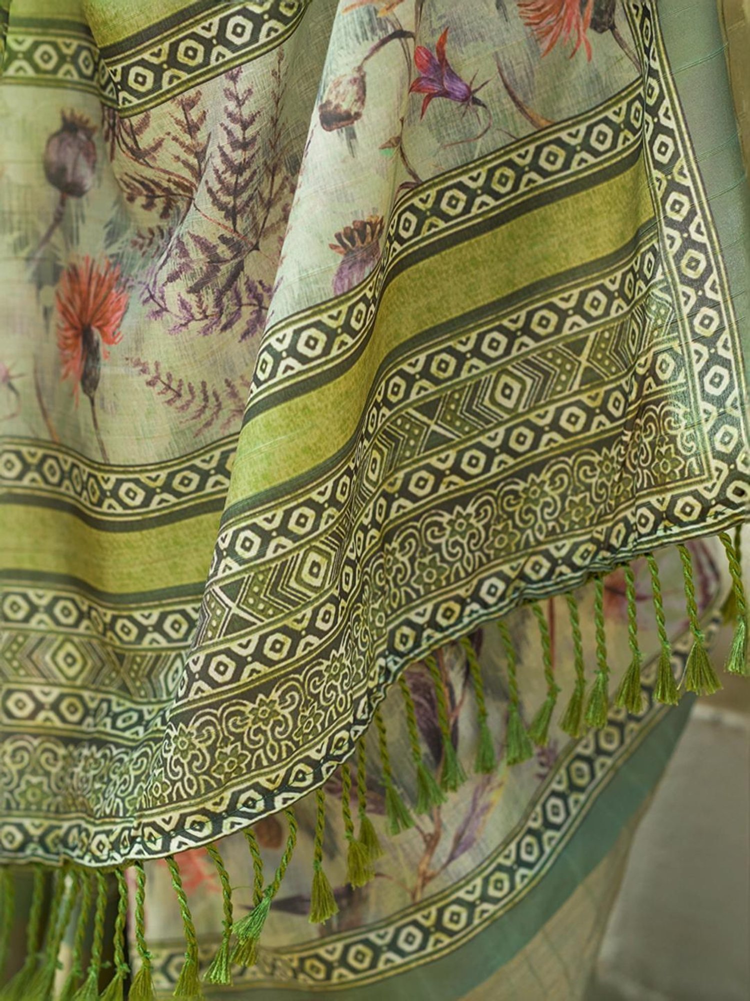 Satrani Green Silk Floral Print Saree With Unstitched Blouse