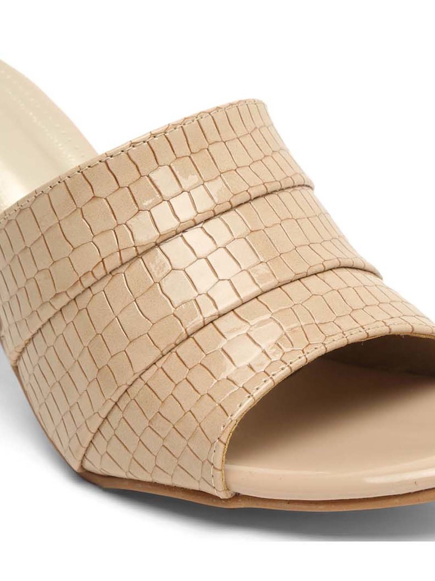 Pelle Albero Women's Beige Casual Sandals