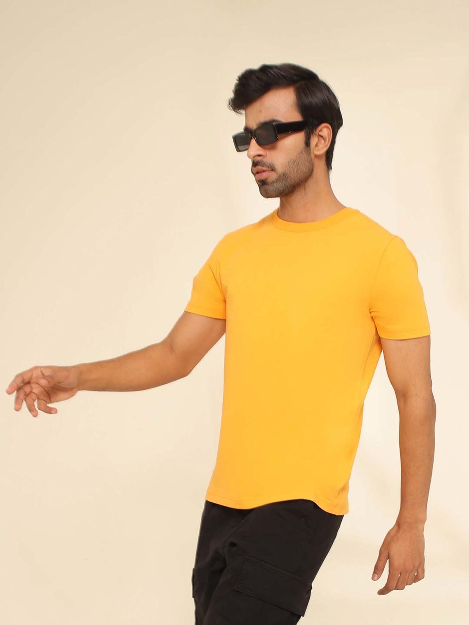 SUBTRACT Mustard Regular Fit Crew T-Shirt