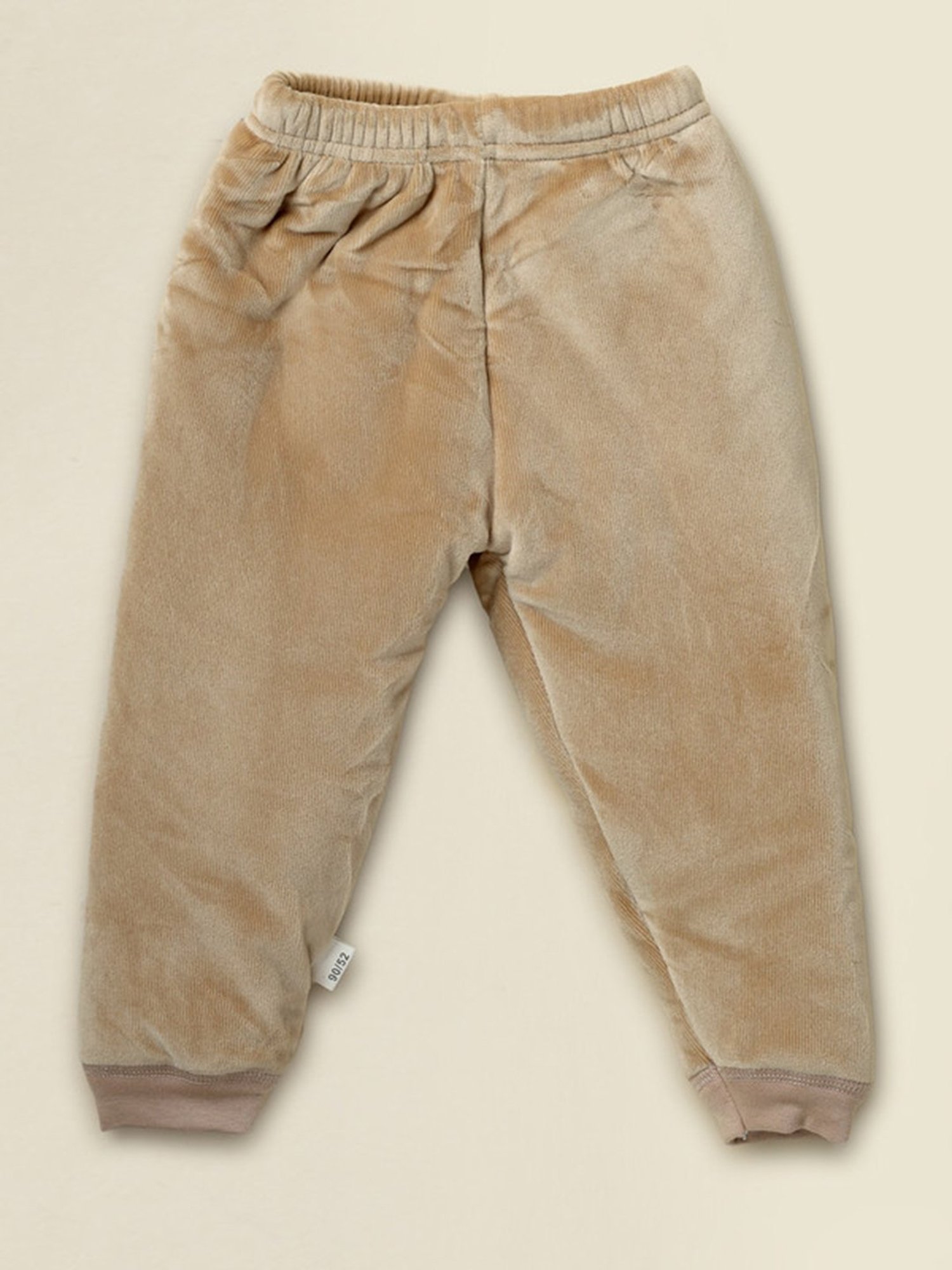 NEUDIS Girls Brown Printed Full Sleeves Sweatshirt with Trousers