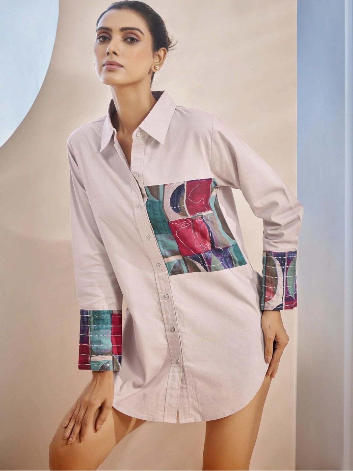 Kaftanize Grey Cotton Kameez Shirt with Digital Print Patch and Rhinestone