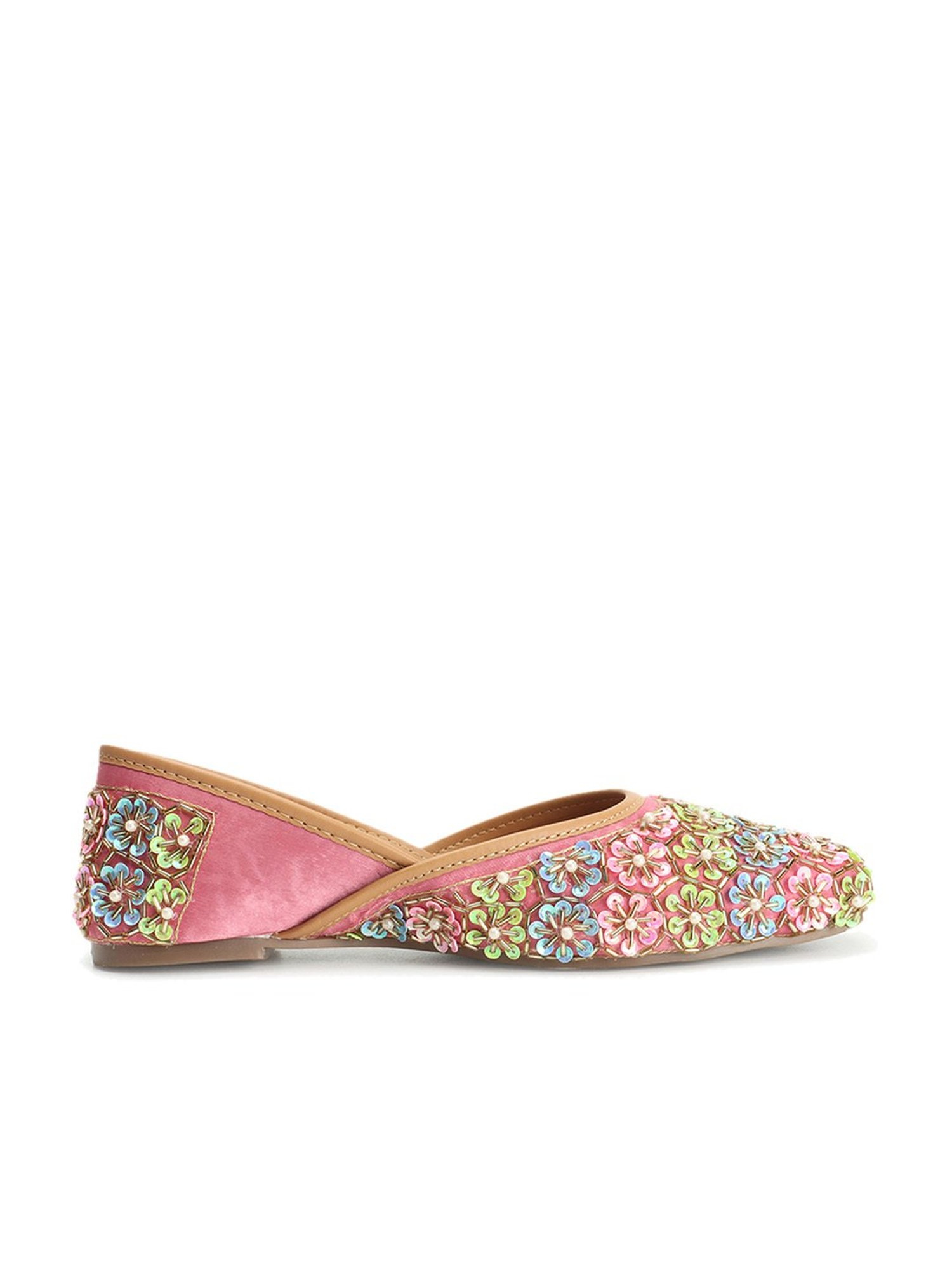 Iconics Women's Pink Ethnic Juttis