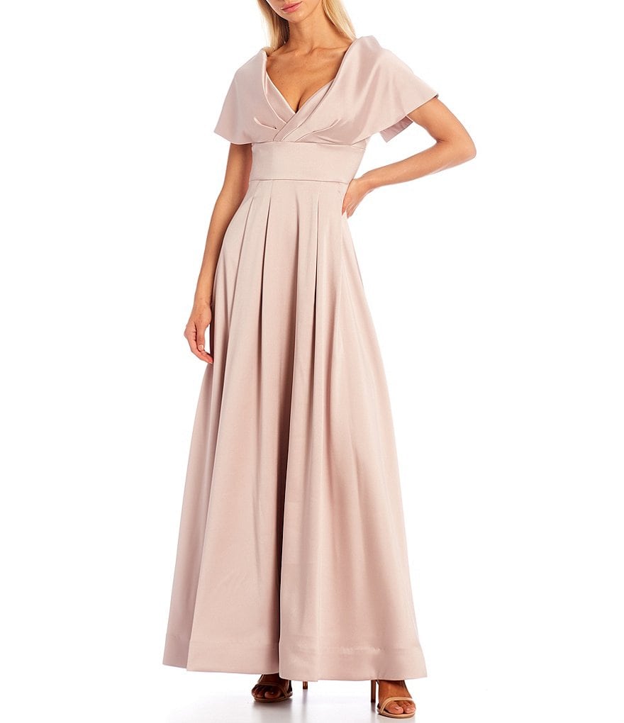 Aidan Mattox Portrait V-Neck Collar Short Sleeve Ball Gown