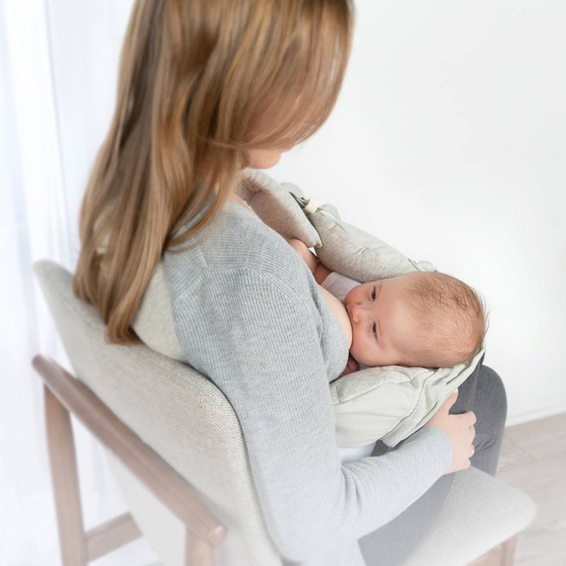 Boppy Original Nursing Pillow Cover - Gray Gold Giraffes