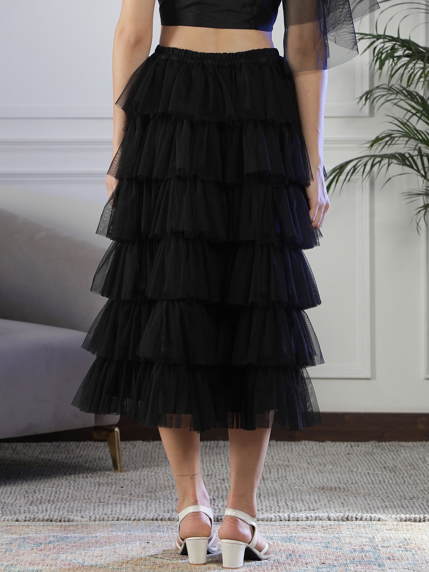 NEUDIS Black Above Knee Skirt