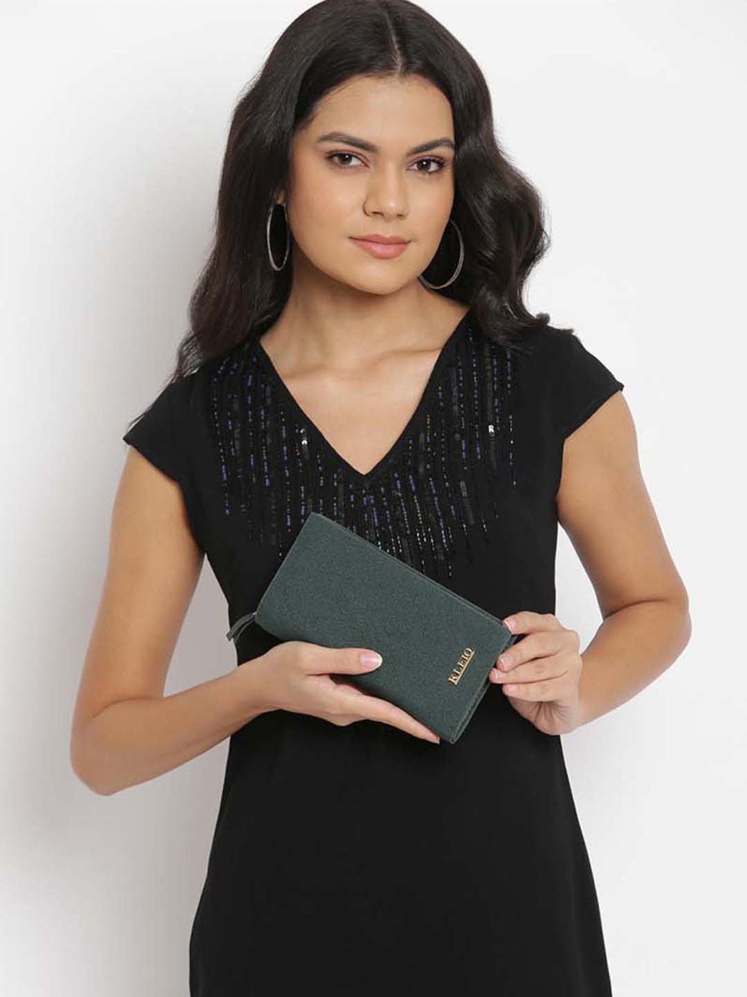 KLEIO Green Solid Zip Around Wallet for Women