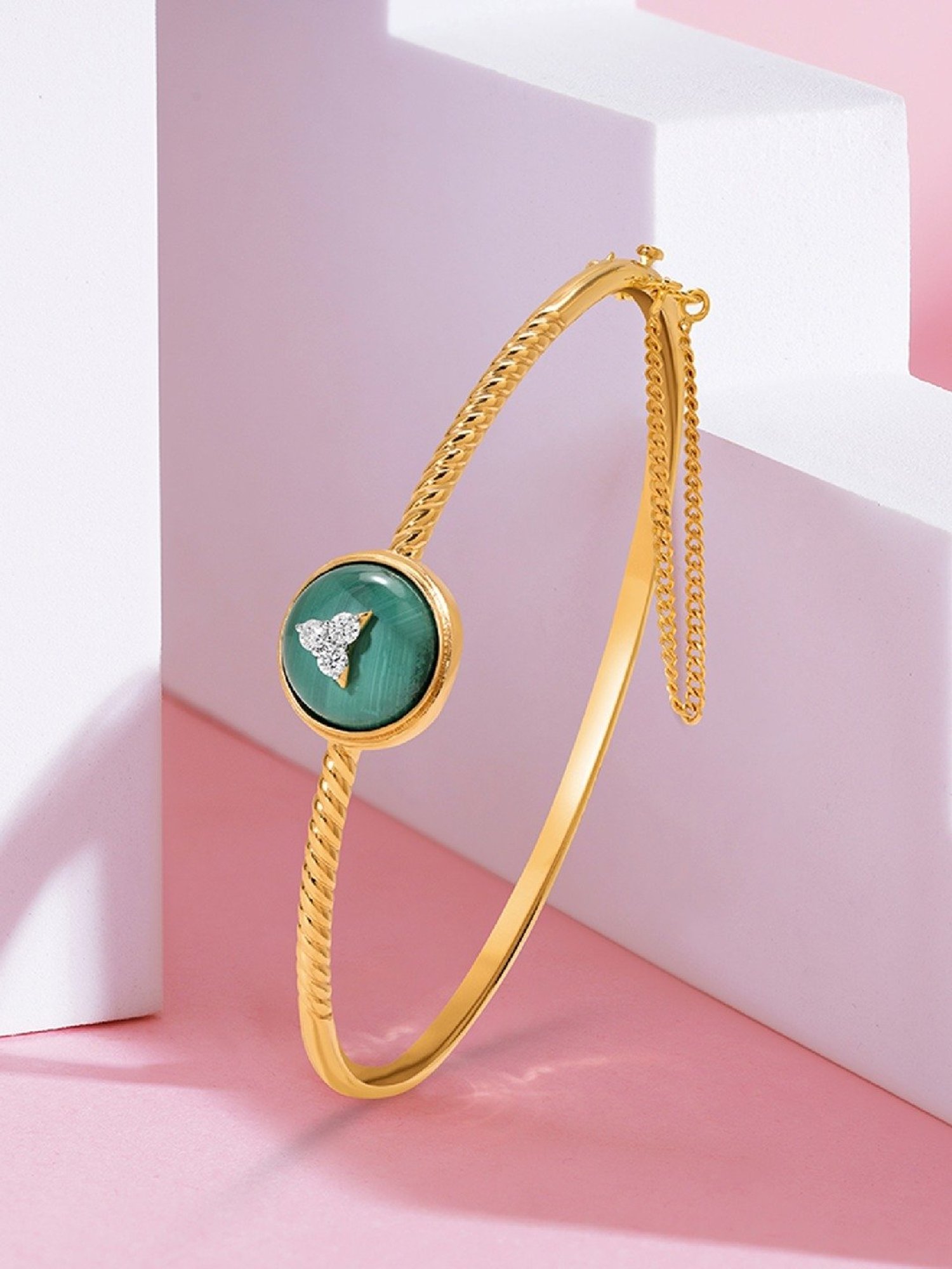 Candere by Kalyan Jewellers BIS Hallmark 18K Yellow Gold and Certified Diamonds Bracelet