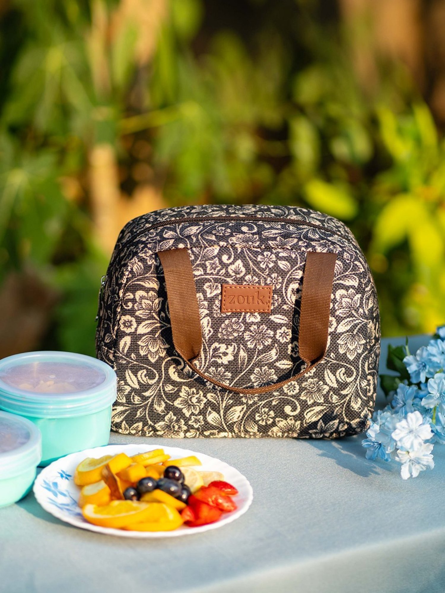 ZOUK Black Printed Lunch Bag
