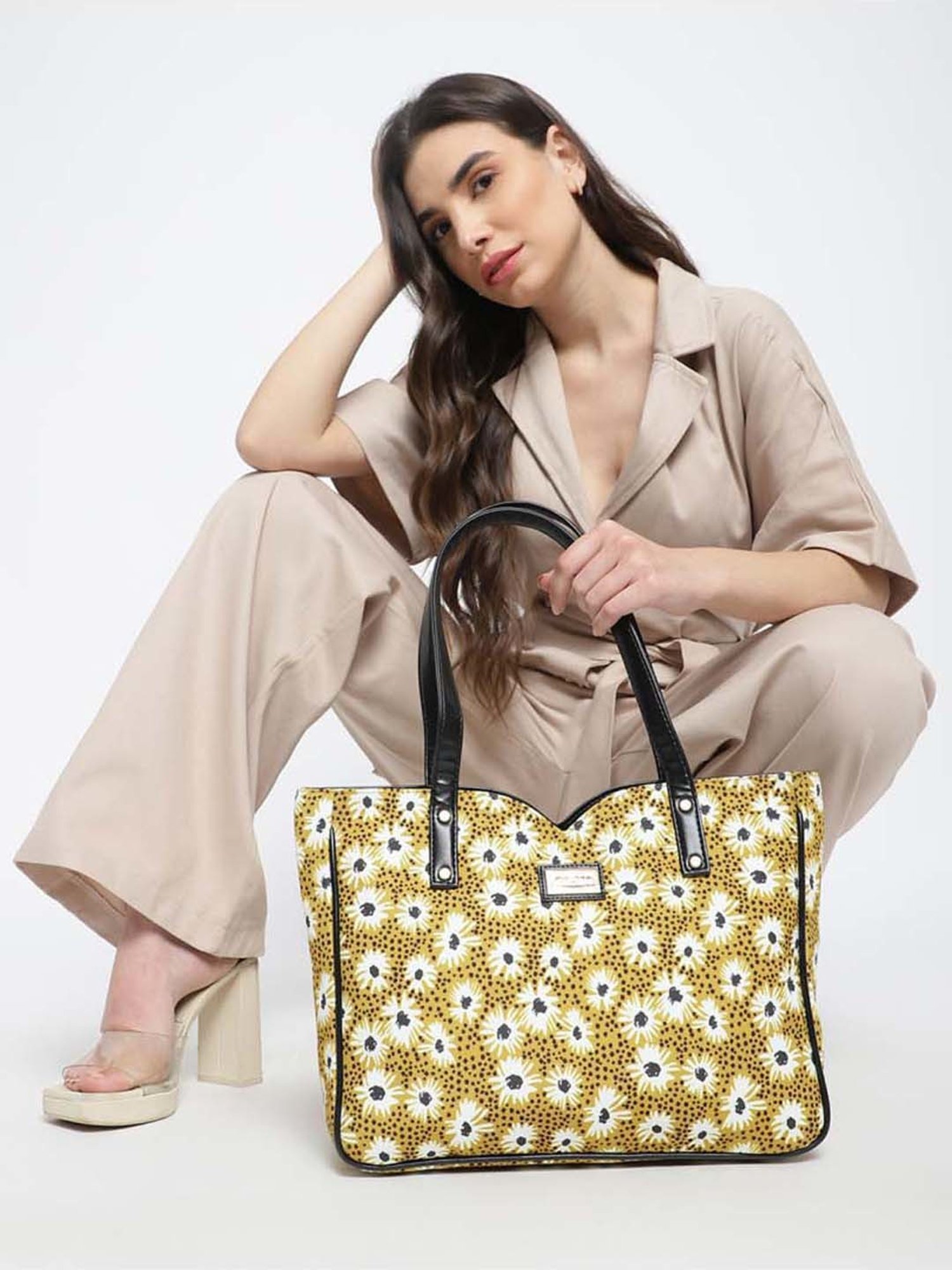 KLEIO Yellow Printed Medium Tote Handbag