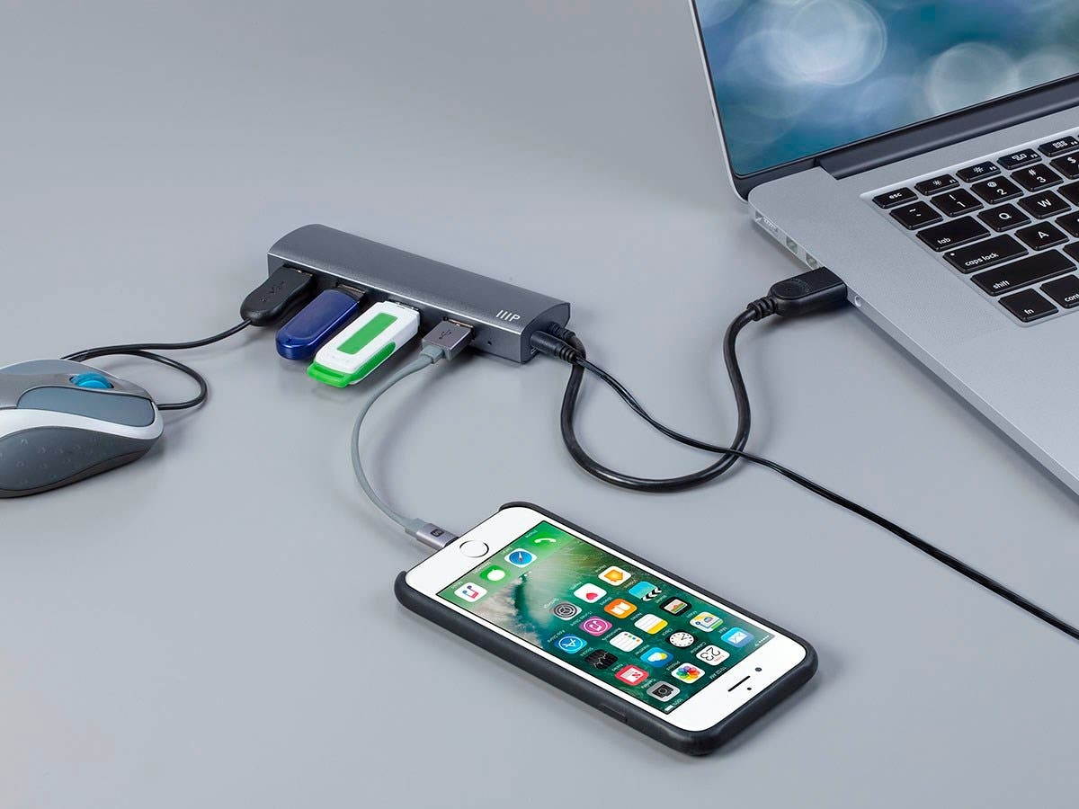 Monoprice USB 3.0 4-port Aluminum Hub with AC Adapter