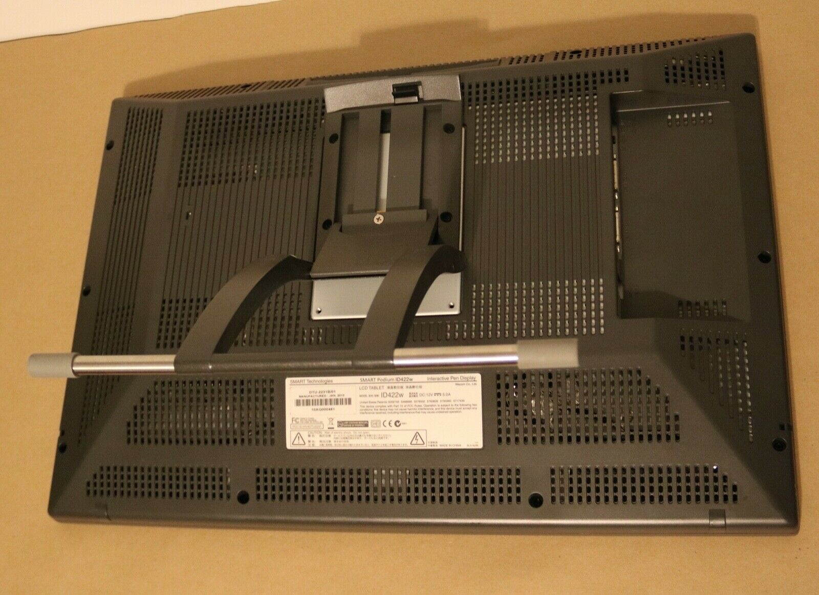 SMART Podium Interactive Display ID422W 22" w/ Stand & Pwr Supply.No Stylus Pen