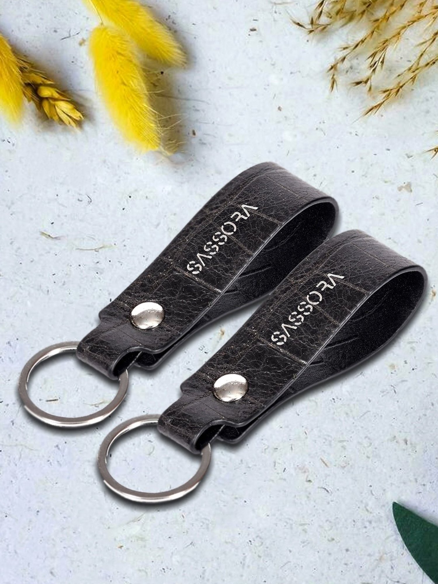 SASSORA Red Leather Keychain Key Ring Holders Anniversary Gift, Birthday Gift - Pack of 2
