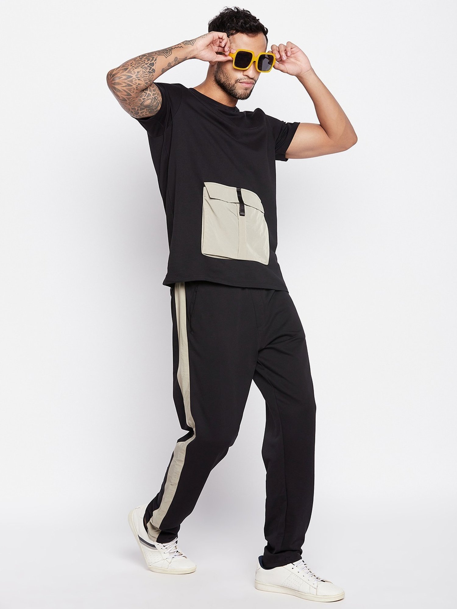 Edrio Black Cotton Relaxed Fit Printed Co-Ord Sets