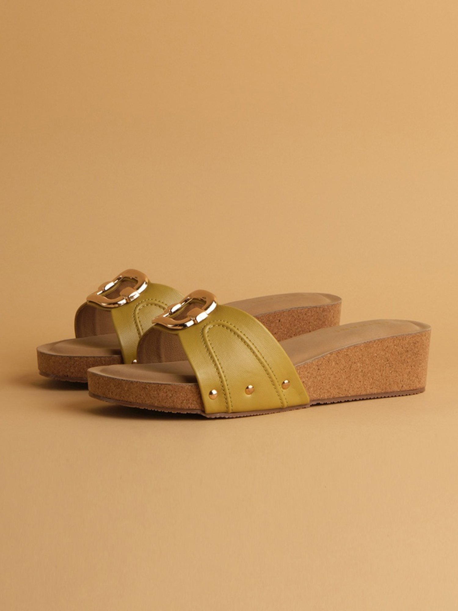 Eridani Women's Bianca Olive Wedges