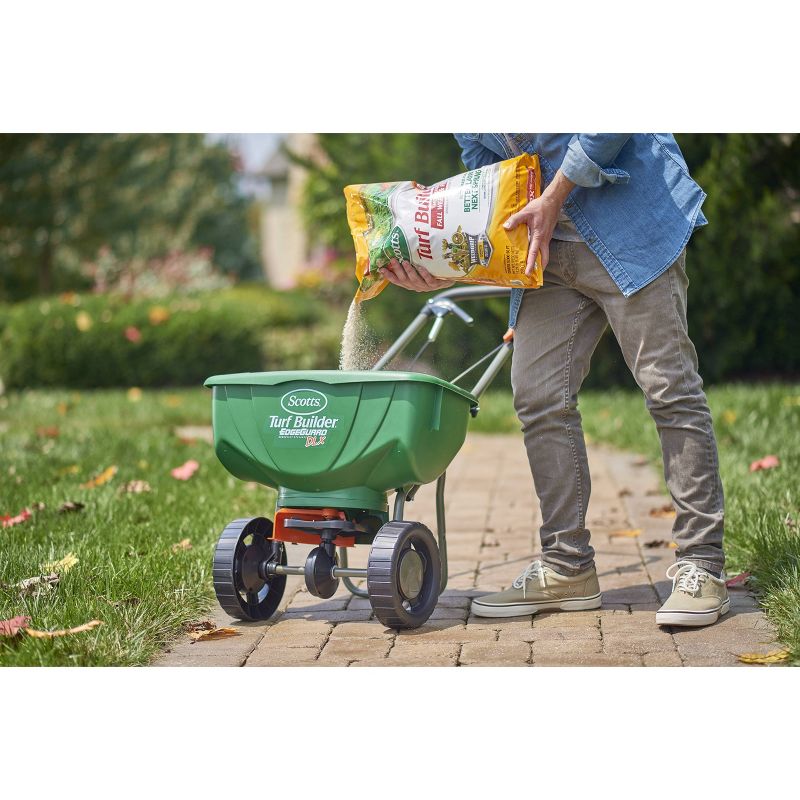 Scotts Turf Builder 5000 sq. ft WinterGuard Fall Weed & Feed Fertilizer - 14lbs