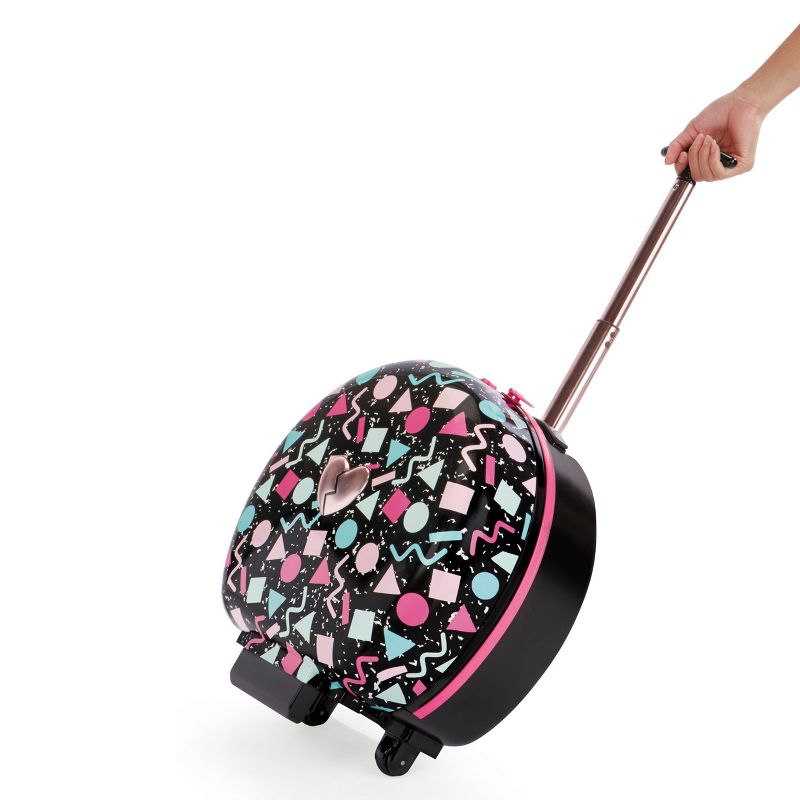 L.O.L. Surprise! O.M.G. Fashion Closet On-the-Go Rolling Storage Playset