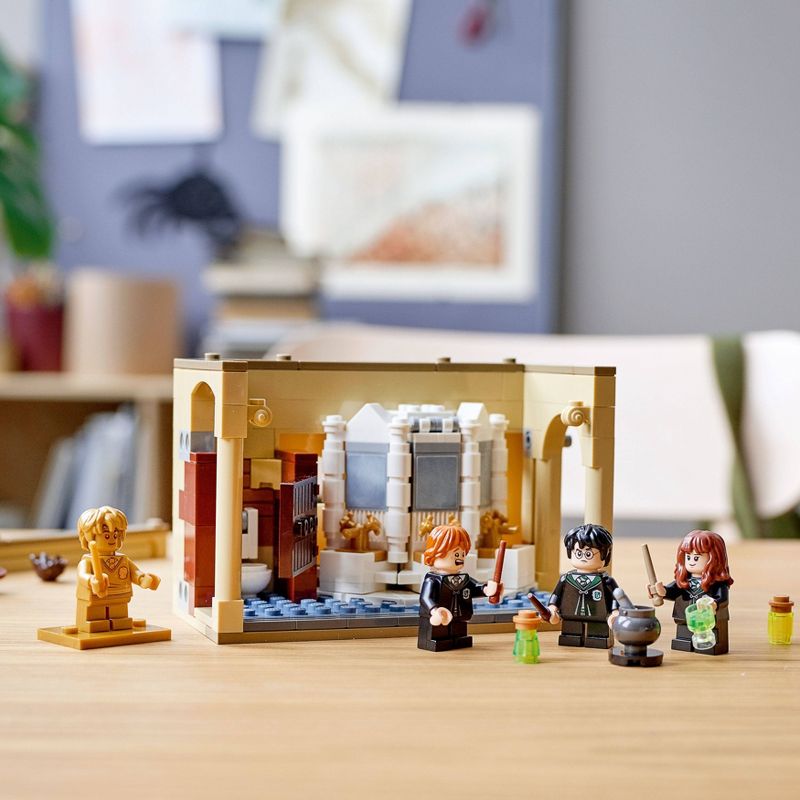 LEGO Harry Potter Hogwarts: Polyjuice Potion Mistake 76386 Building Kit