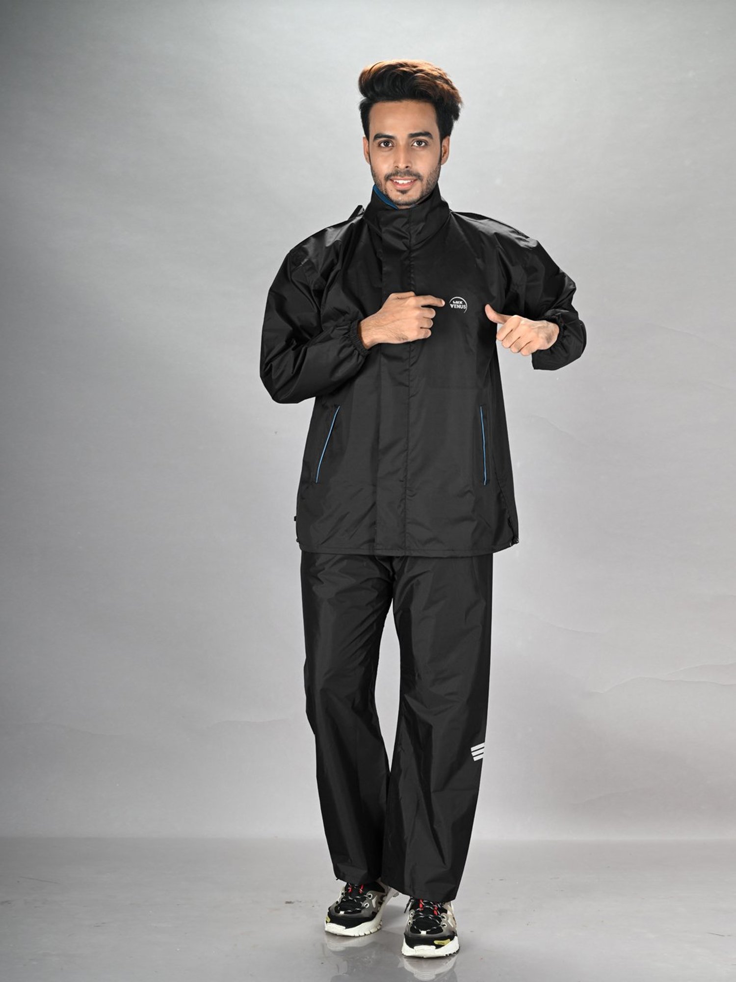 Lux Venus Black Raincoat Set