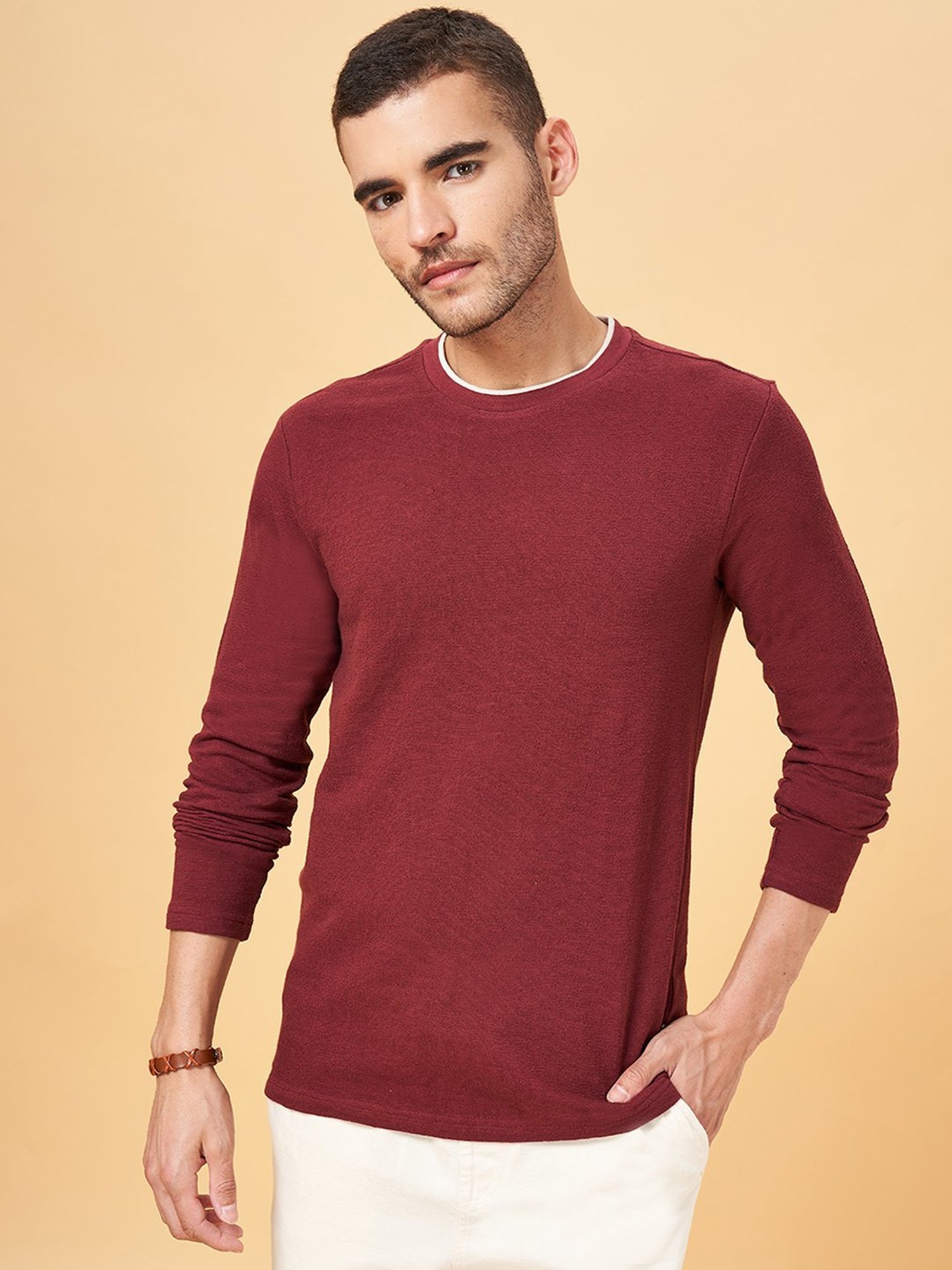 7 Alt by Pantaloons Wine Cotton Slim Fit T-Shirt