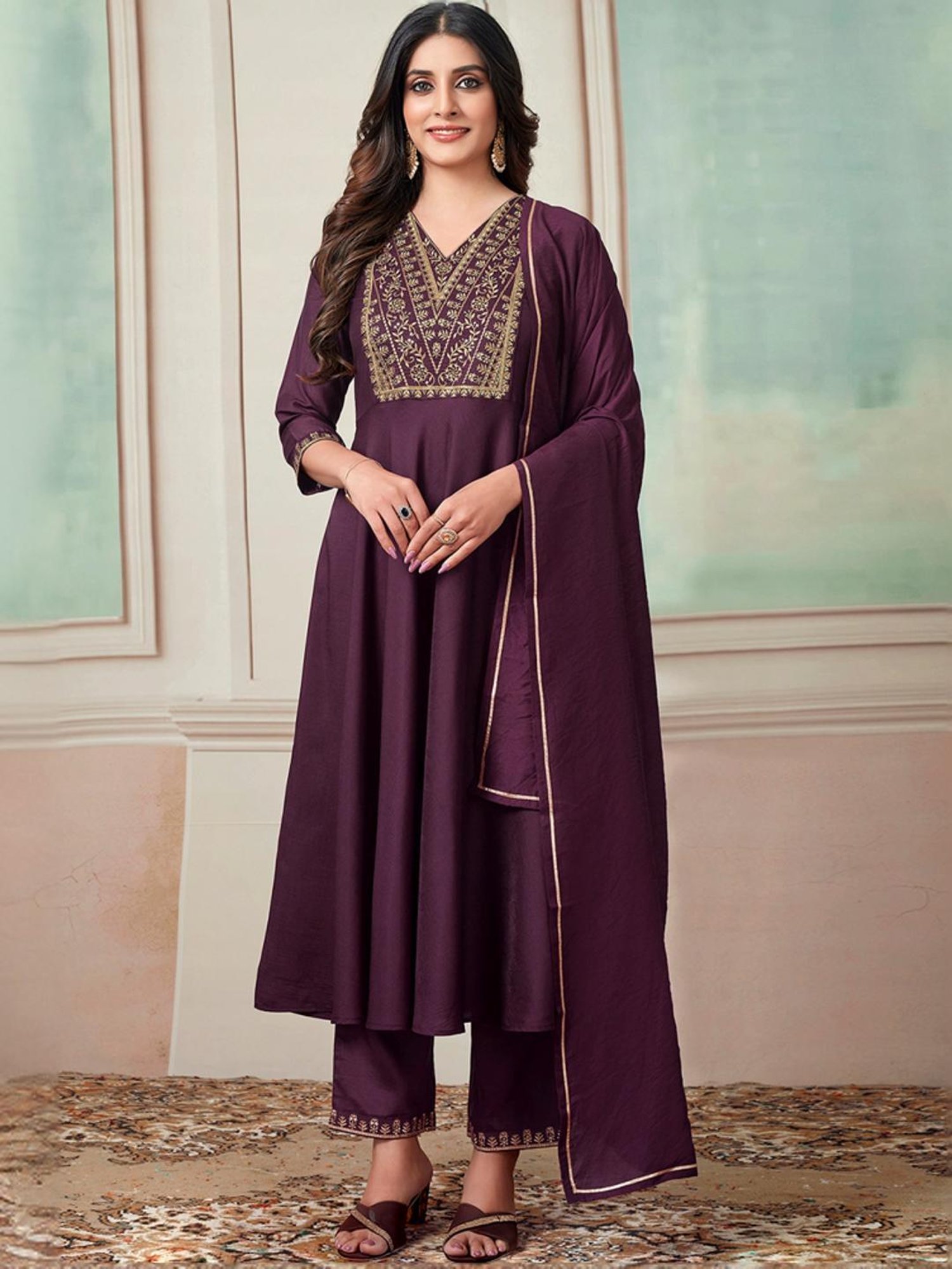 Skylee Purple Embroidered Kurta Pant Set With Dupatta