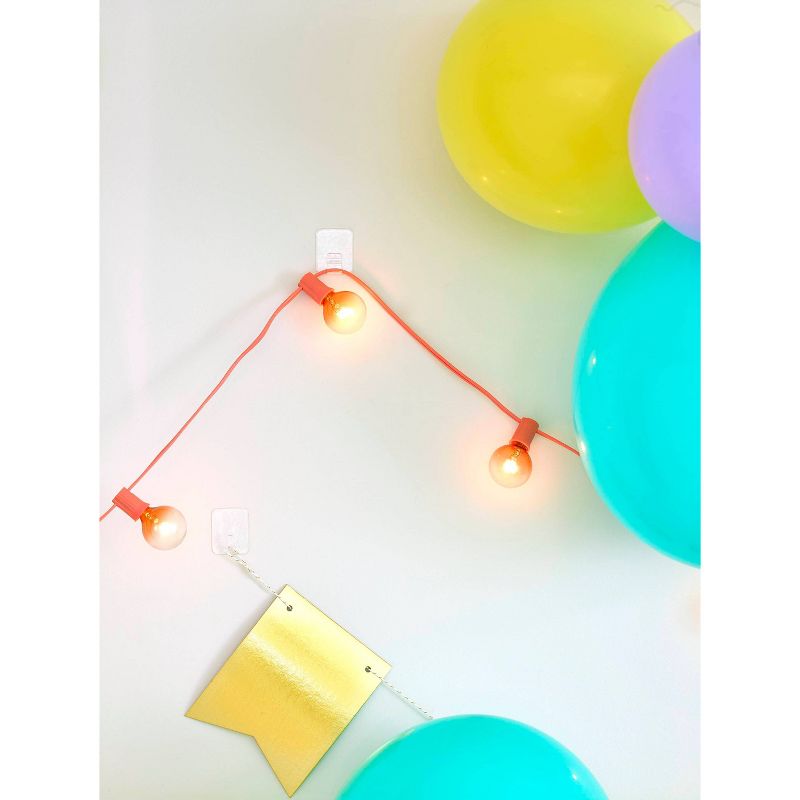 Command 1/2 lb 14pc 30 Strips Adjustable Repositionable Clips