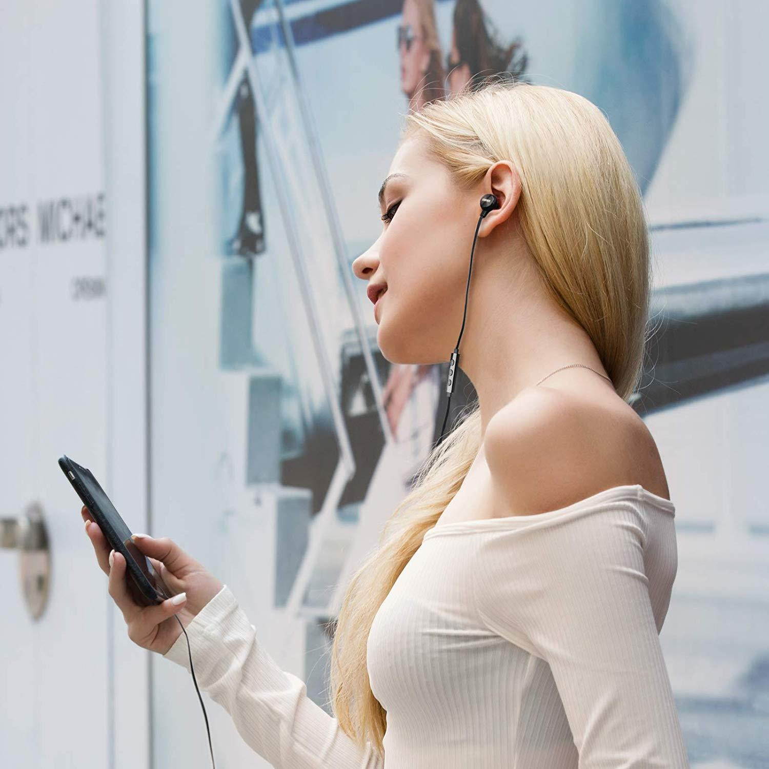 Edifier P293 Plus Headphones in-Ear Earphones Inline Volume Playback Controls Flat L Shaped Cable Comfortable Eartips - Black