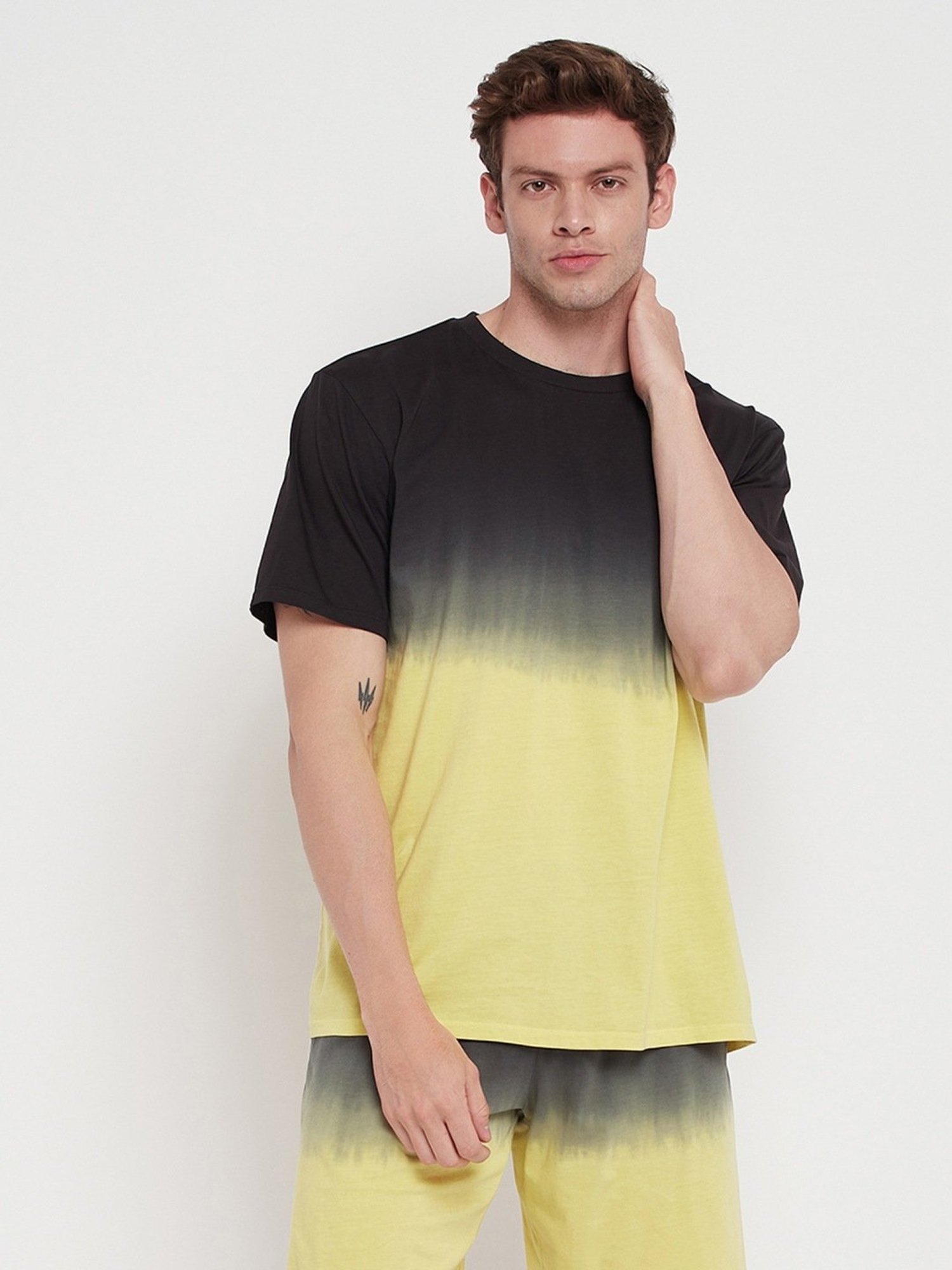 Edrio Black & Yellow Cotton Relaxed Fit Ombre T-Shirt