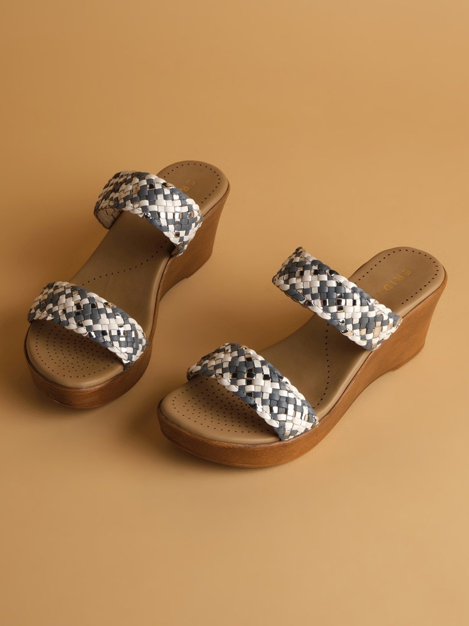 Eridani Women's Lecy White Wedges