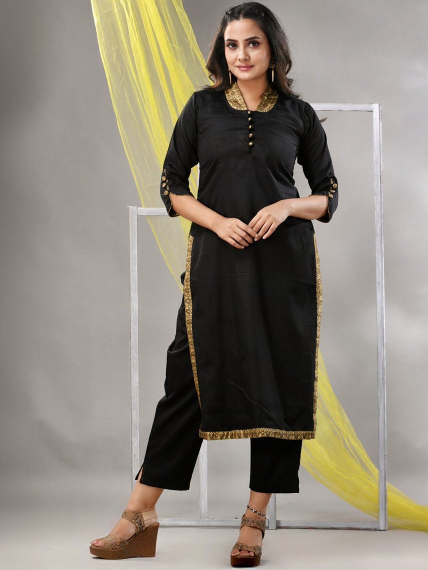 Charukriti Black Straight Kurta