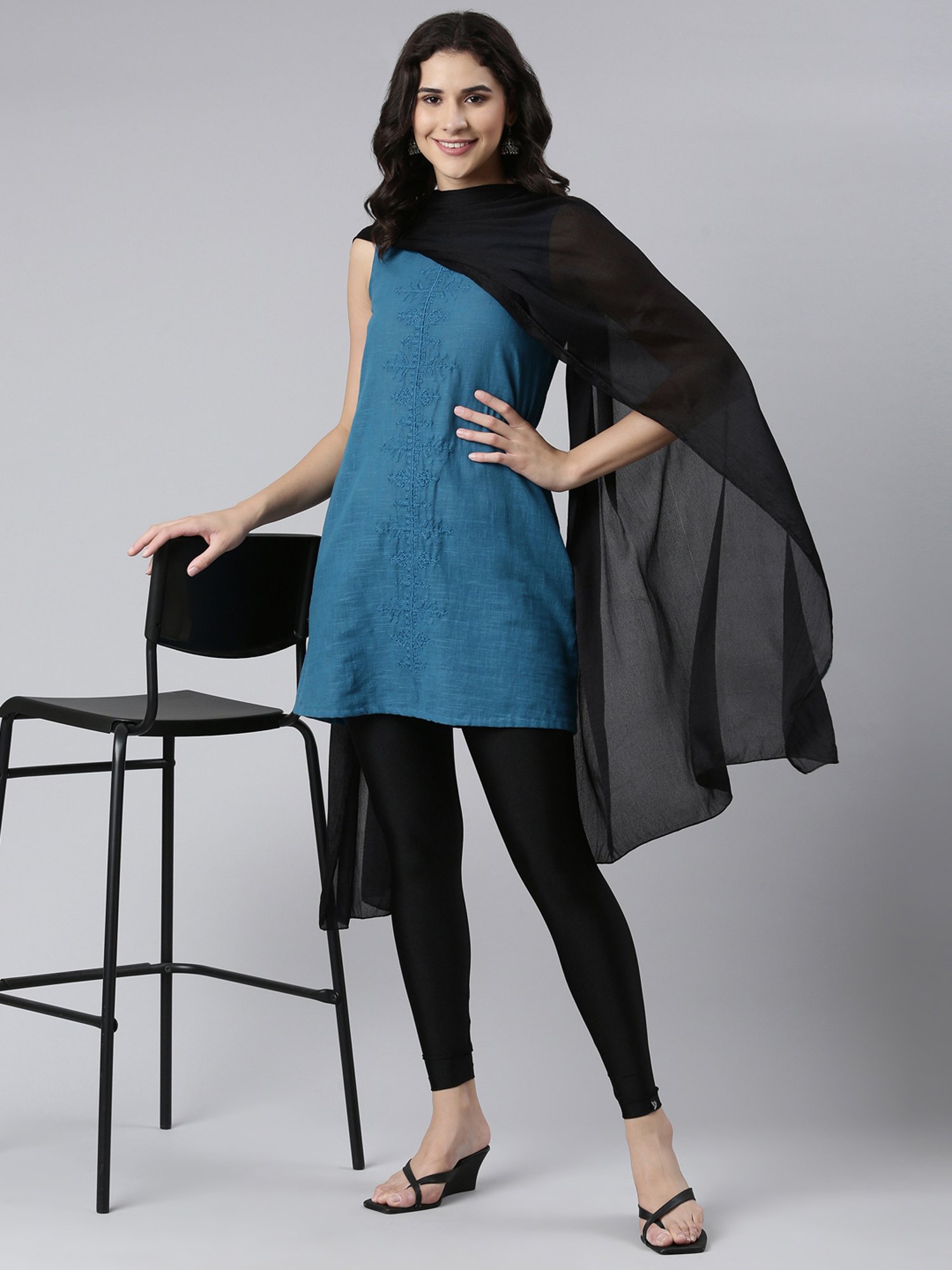 TWIN BIRDS Black & Silver Plain Dupatta - Pack Of 2