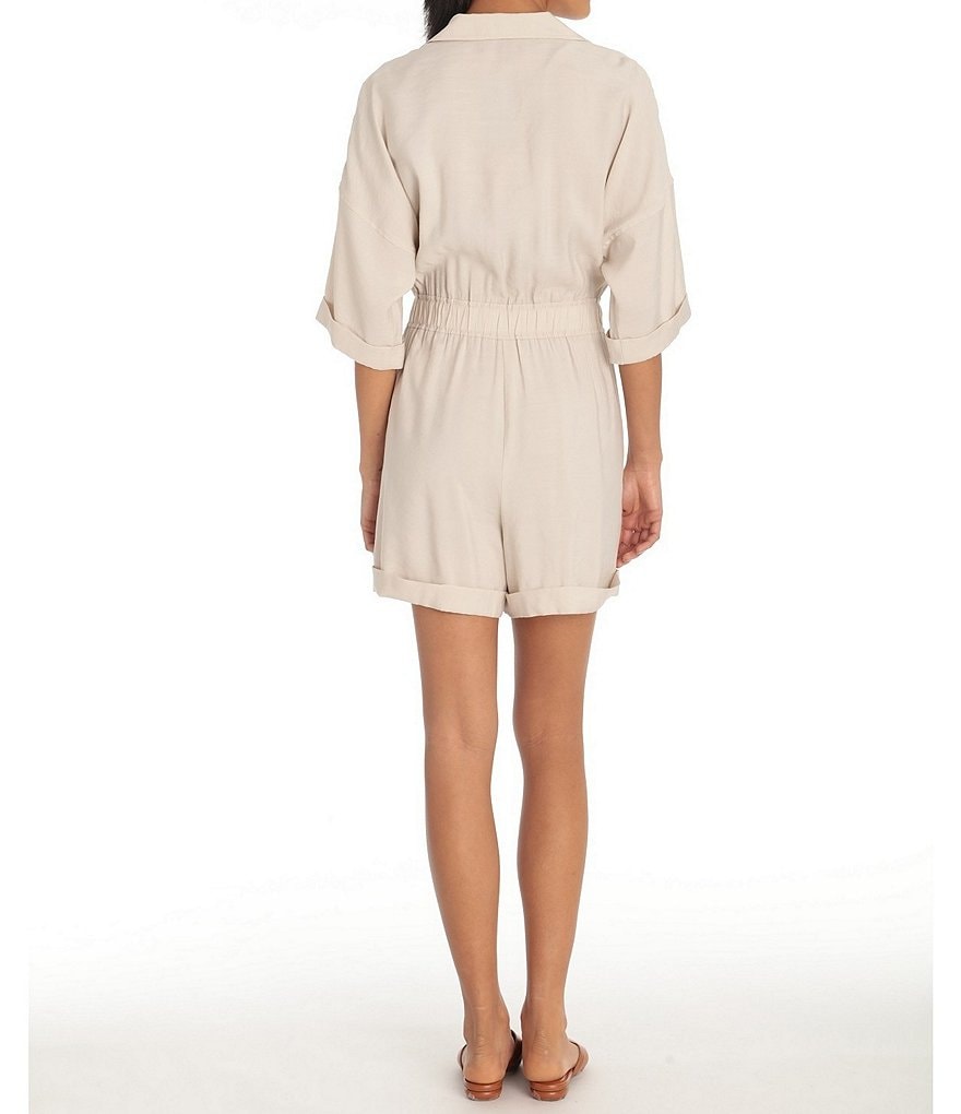 Maggy London Drawstring Waist Short Sleeve Crinkle Romper