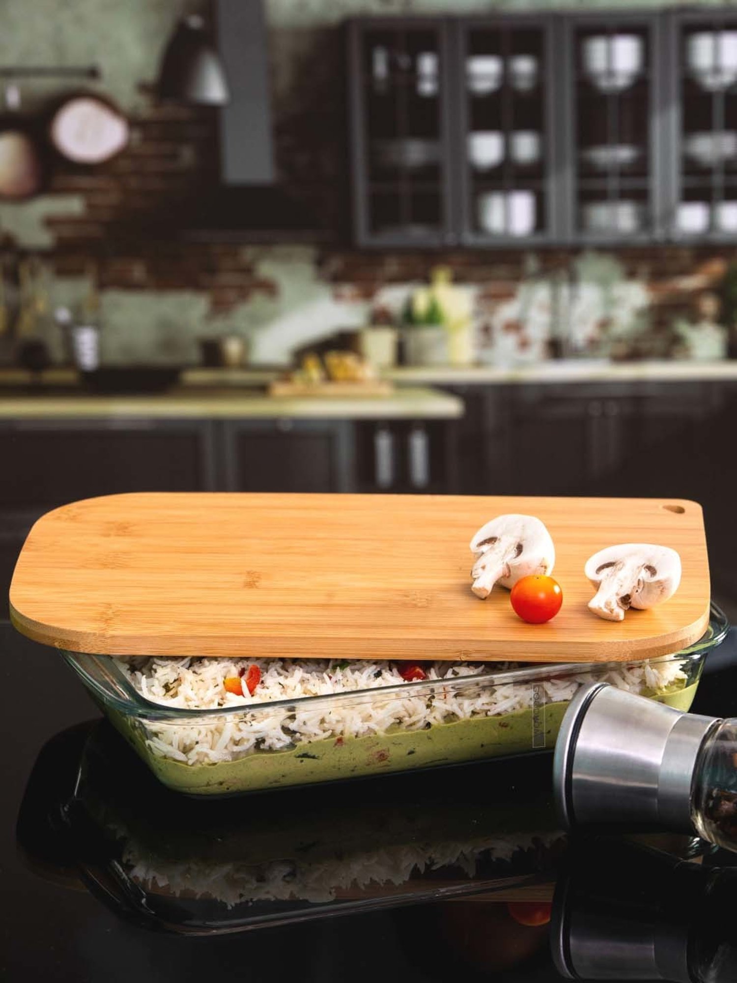 Goodhomes Transparent Glass Baking Dishes With Wooden Lid - Set of 2