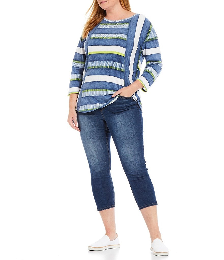 Democracy Plus Size Floral Print 3/4 Puff Sleeve V-Neck Knit Top