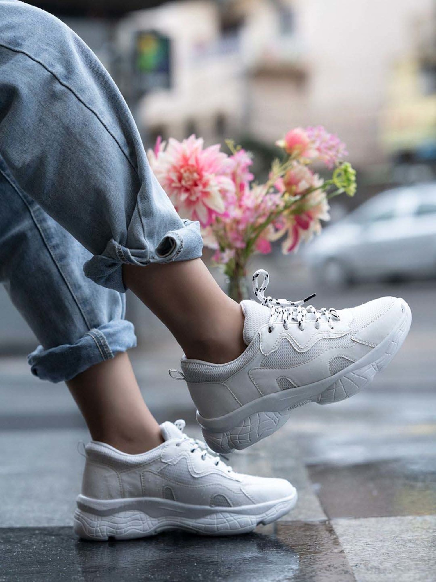 Shoetopia Kids White Walking Shoes