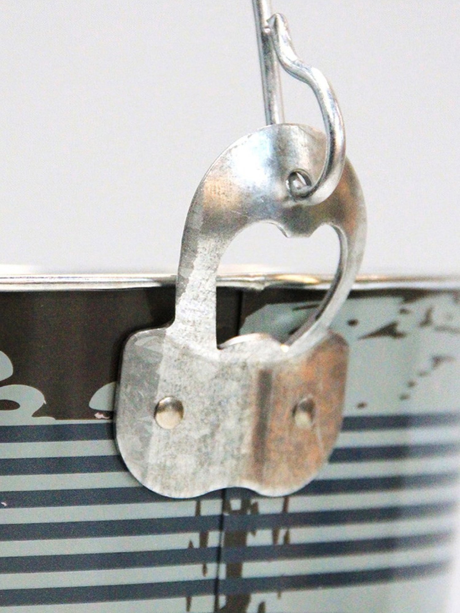 The Decor Kart Blue Metal Beer Beverage Tub