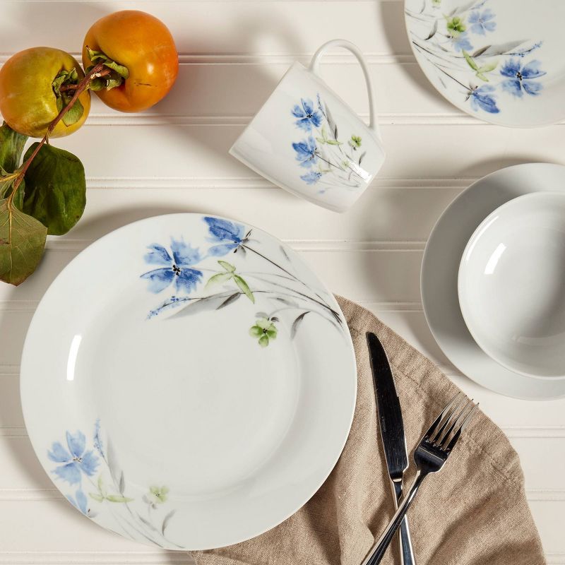 16pc Porcelain Wildflower Dinnerware Set - Tabletops Gallery