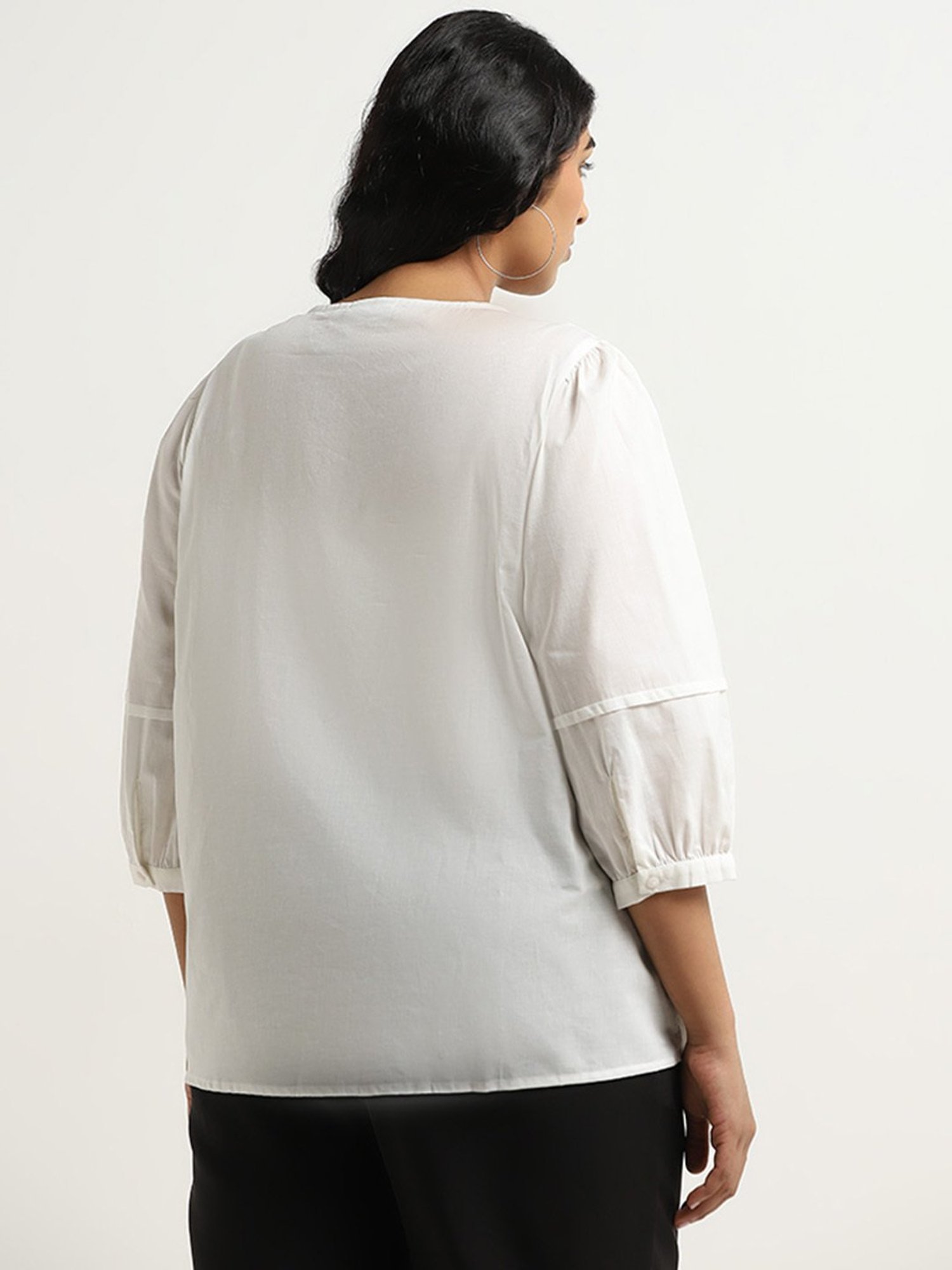 Gia by Westside White Chevron-Detailed Cotton Blouse