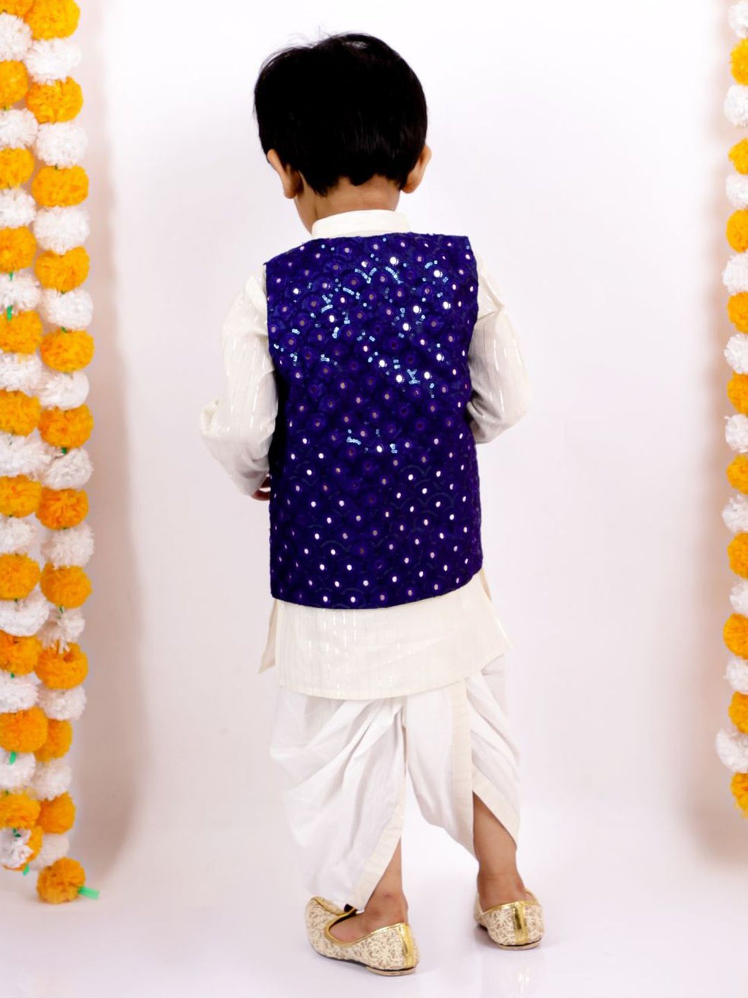 Little Bansi Kids Blue & White Cotton Embellished Kurta Set