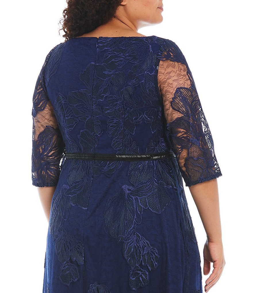Le Bos Plus Size 3/4 Sleeve Lace Scoop Neck A-Line Gown