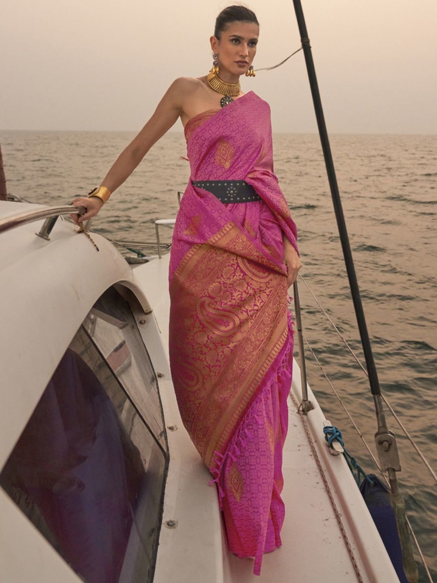 Elora Pink Printed Saree With Unstitched Blouse