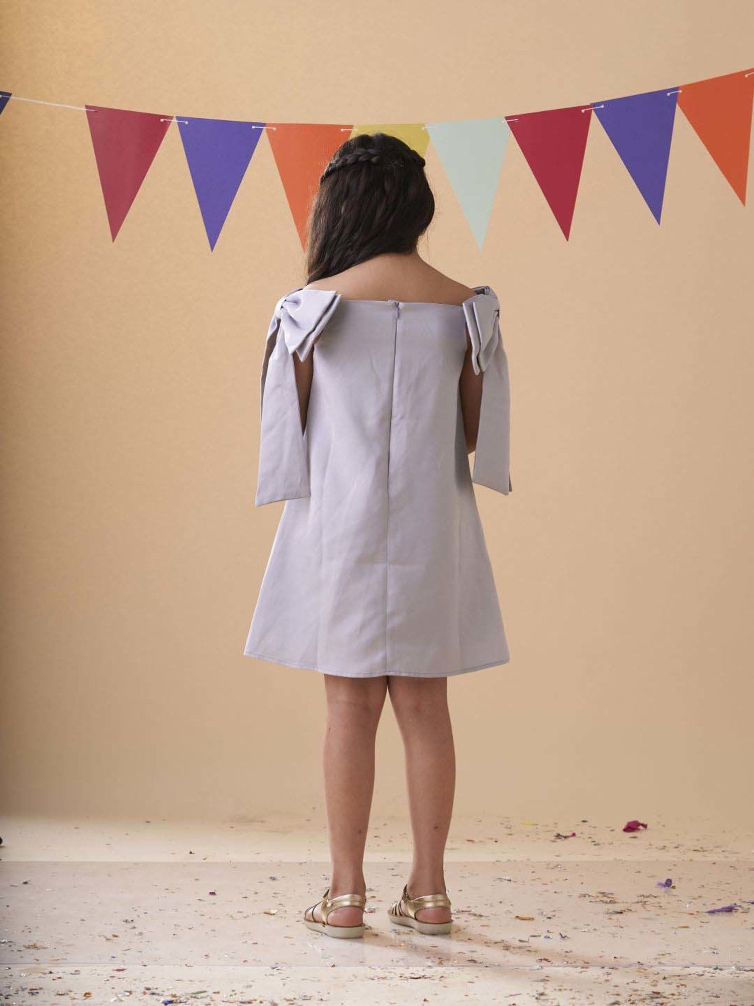 KidsDew Girls Grey Solid Casual Dresses