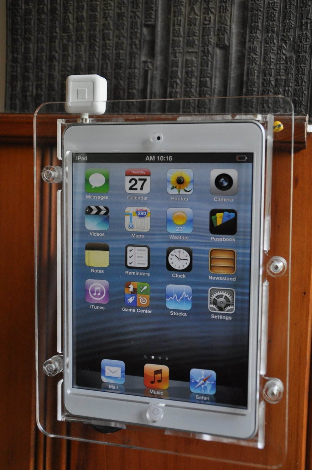 iPad mini 1/2/3 VESA Mount Enclosure, Clear Acrlyic material for POS, Kiosk, Square Card Reader