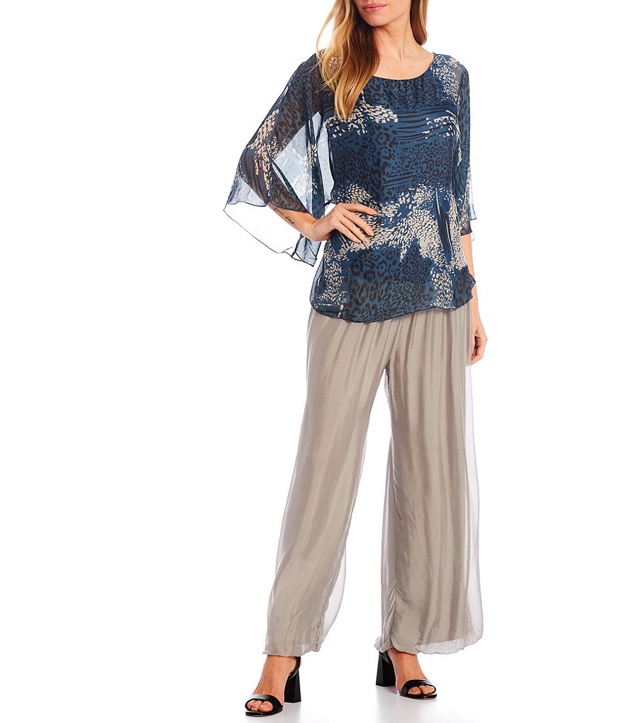 M Made in Italy Abstract Animal Print Silk Blend Jewel Neck 3/4 Sleeve Poncho Top