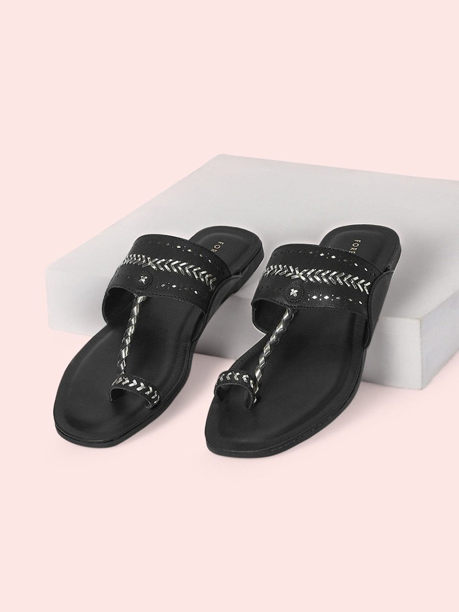 Forever Glam by Pantaloons Women's Black Toe Ring Sandals