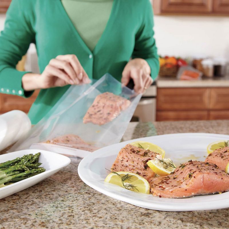 FoodSaver 2pk 11" x 16' Vacuum Seal Rolls