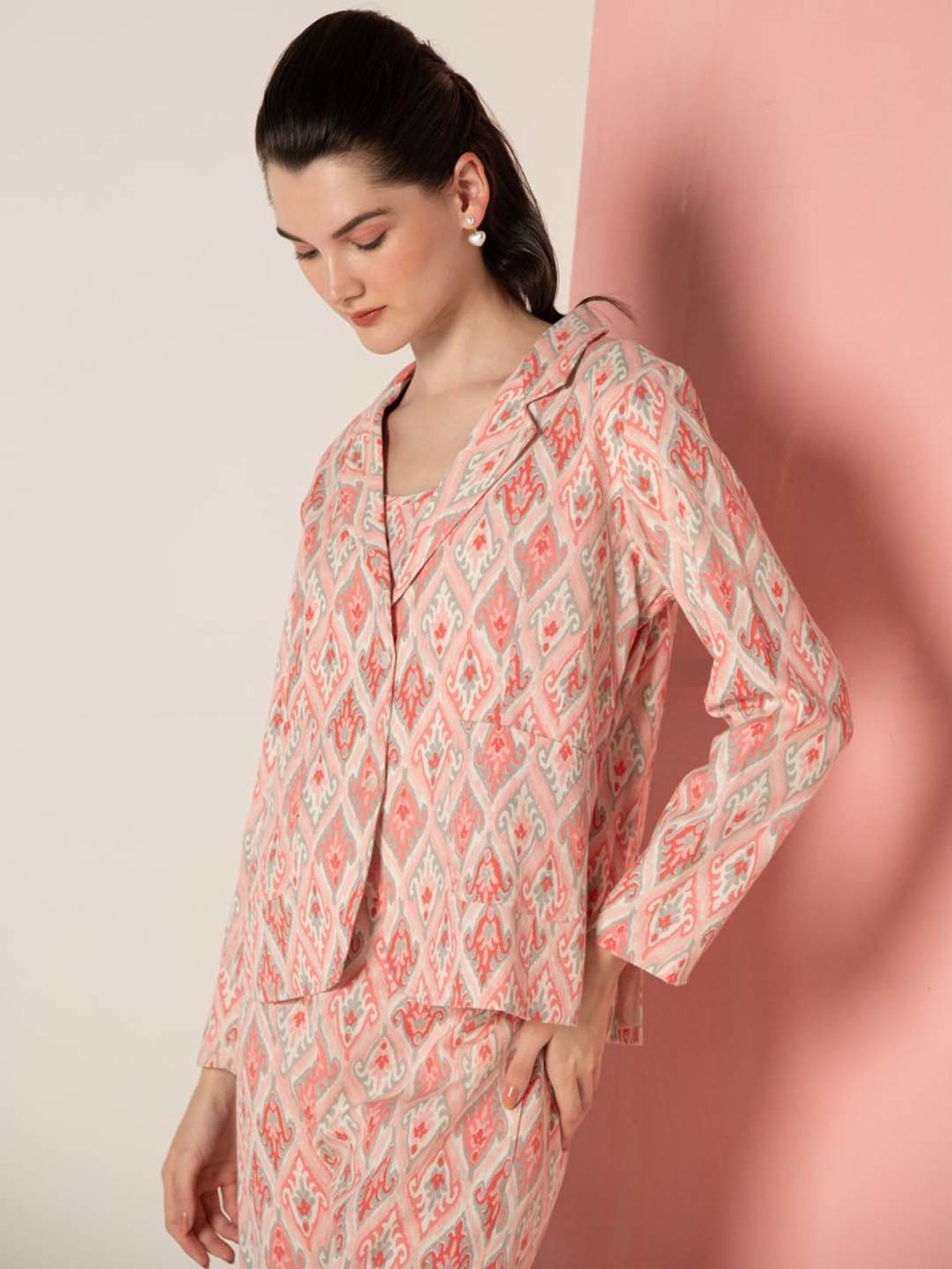 Ekohum Pink Cotton Flex Ikhat Print Coat with Cotton Flex Ikhat Print Pant Co-Ord Set