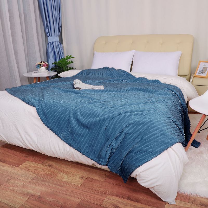 1 Pc Queen Faux Fur Lambswool Reversible Plaid Pattern Bed Blankets Purple  - PiccoCasa