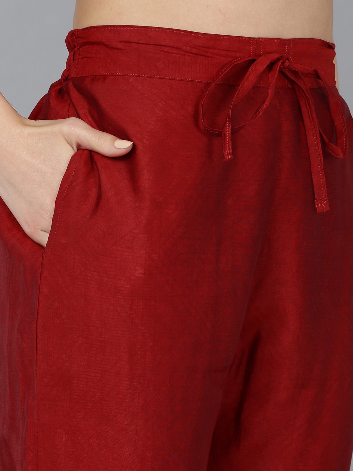 Vaamsi Red Embroidered Kurta Pant Set With Dupatta