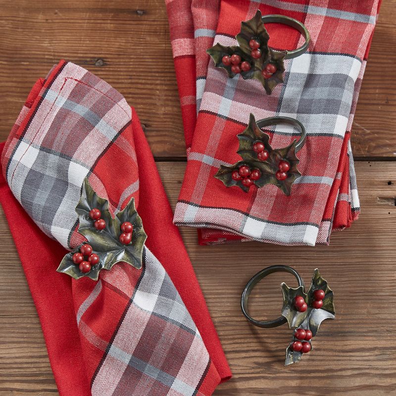 Park Designs Holly and Berry Napkin Ring Set - Green